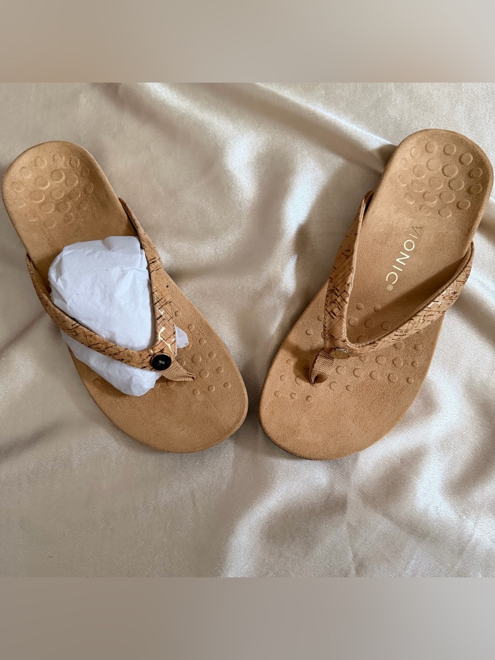 Vionic Rest Mona Women's Toe Post Sandals in Gold Cork Size 8 New